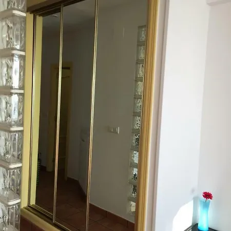 Triton 10a Apartamento *