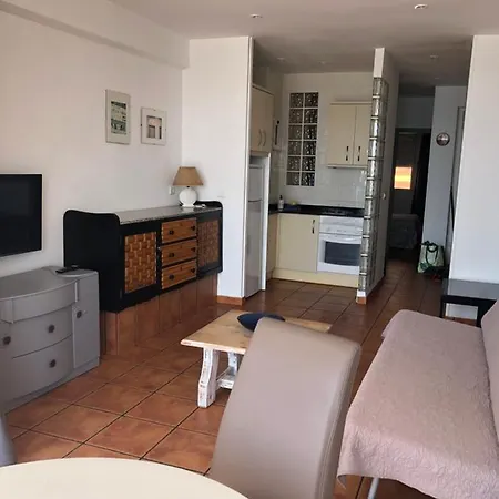 Triton 10a Apartment *